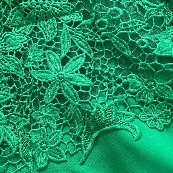 NWOT Mac Duggal Green Crepe Boat Neck Midi Dress With Applique Cut Out Size L - Picture 13 of 13